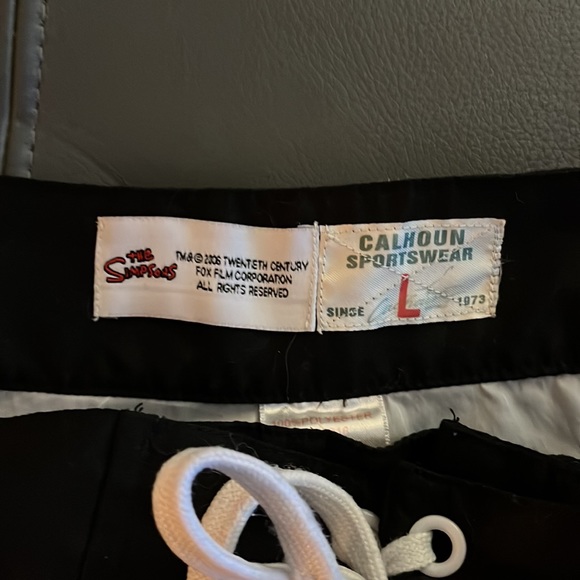 Duff Beer Simpson Shorts - Picture 3 of 3